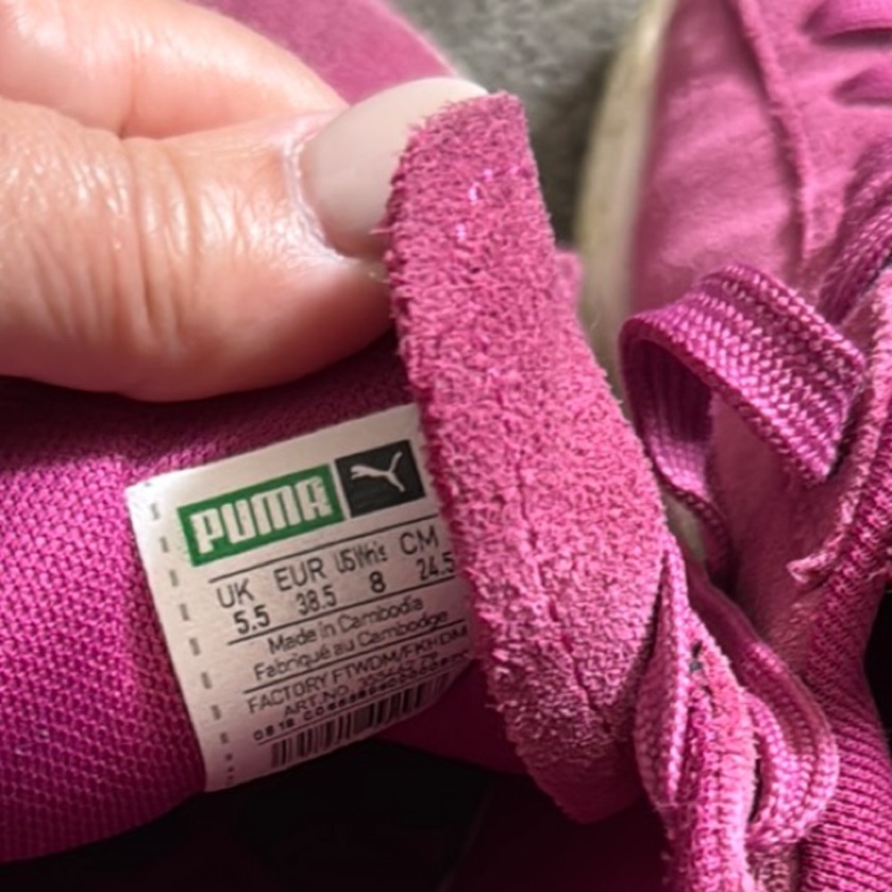 PUMA Women's Pink Suede Classic Sneakers - Picture 6 of 6